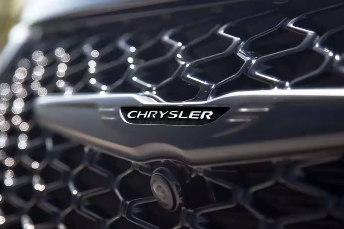 2025 Chrysler Pacifica Select